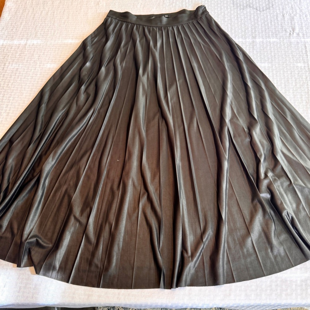 Zara Woman Black Faux Leather Pleated Midi Skirt Coated Metallic‎ Size M